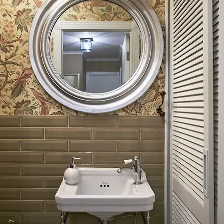 Apartment Fleur De Lys